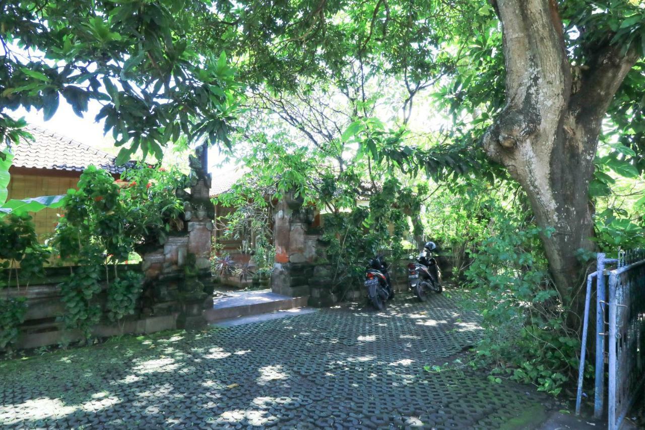 Mertha Jati Hotel Kuta Lombok Exterior foto